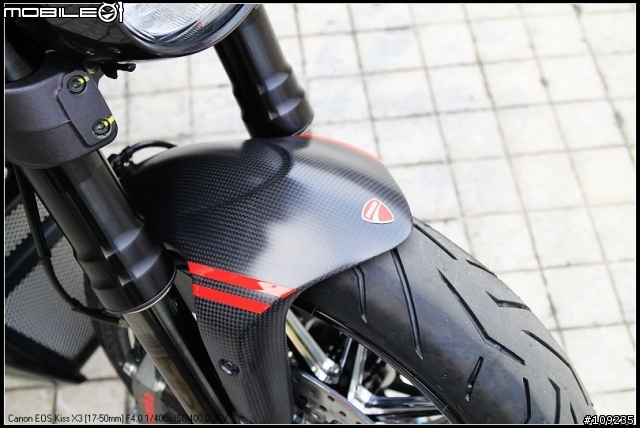 暗黑破壞神--DUCATI DIAVEL Carbon 開箱+ZARD & T-REV