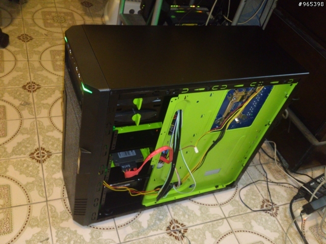 T28 分享【原標題:想換一組搭配好的【機殼+psu】or 各別購買】