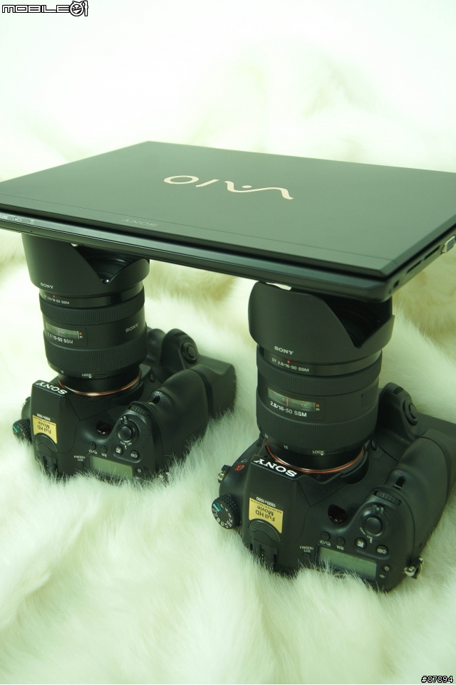 《Sony》黑鑽颶風 狂掃來襲 SVS13A15GW/N 星鑽黑篇