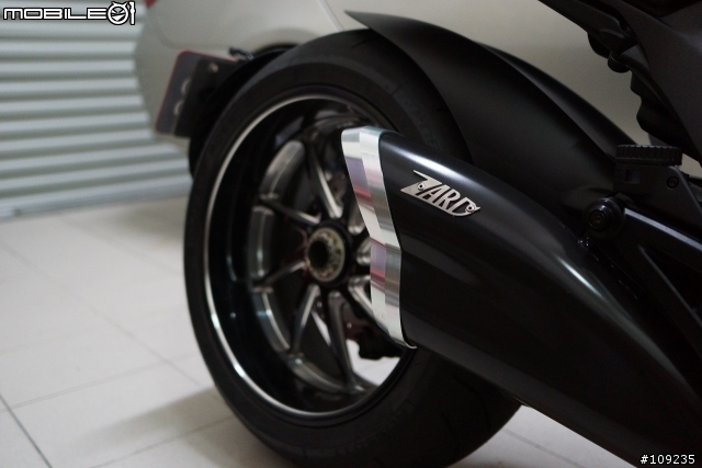 暗黑破壞神--DUCATI DIAVEL Carbon 開箱+ZARD & T-REV