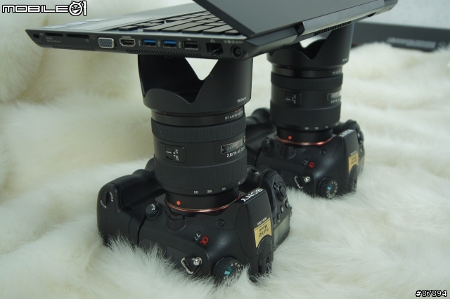 《Sony》黑鑽颶風 狂掃來襲 SVS13A15GW/N 星鑽黑篇