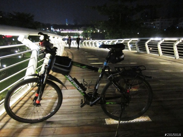 【城市漫遊番外篇】夜的獨白–港都自行車道午夜特輯