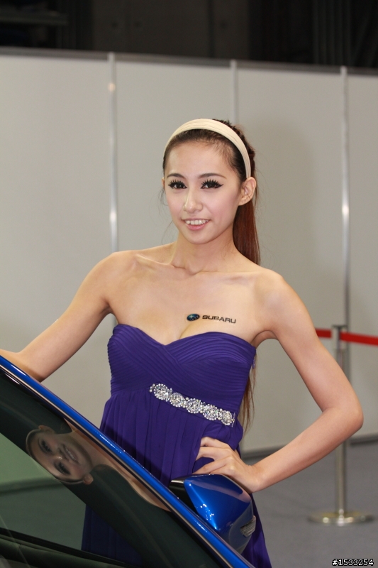 小小白開箱+馬上高雄車展Show Girl試鏡頭