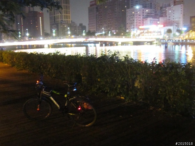 【城市漫遊番外篇】夜的獨白–港都自行車道午夜特輯