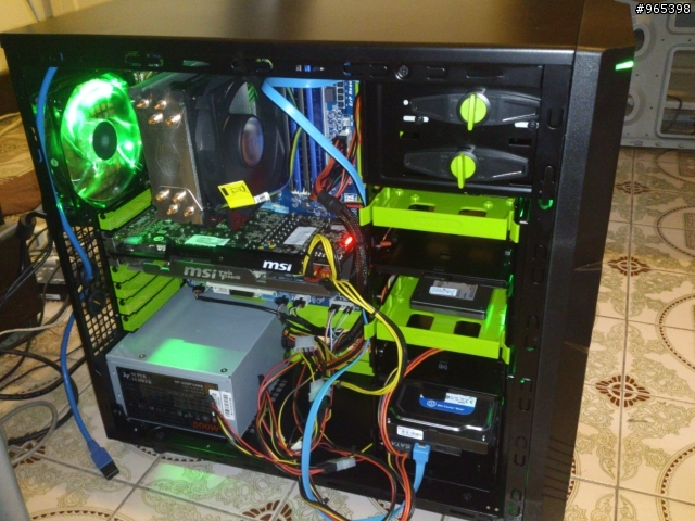 T28 分享【原標題:想換一組搭配好的【機殼+psu】or 各別購買】