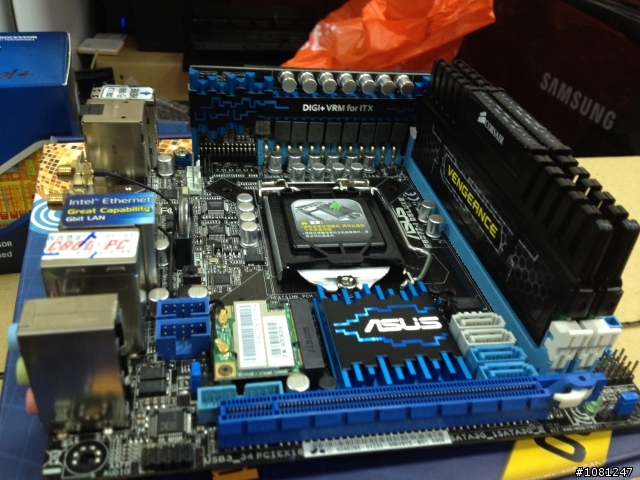 超強小鋼砲...銀欣SG07機殼 安裝Asus P8Z77-I Deluxe + I7 3770K+GTX690