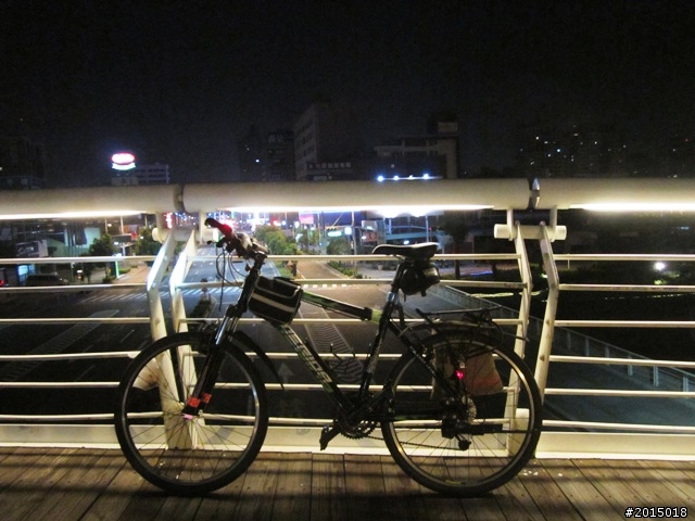 【城市漫遊番外篇】夜的獨白–港都自行車道午夜特輯