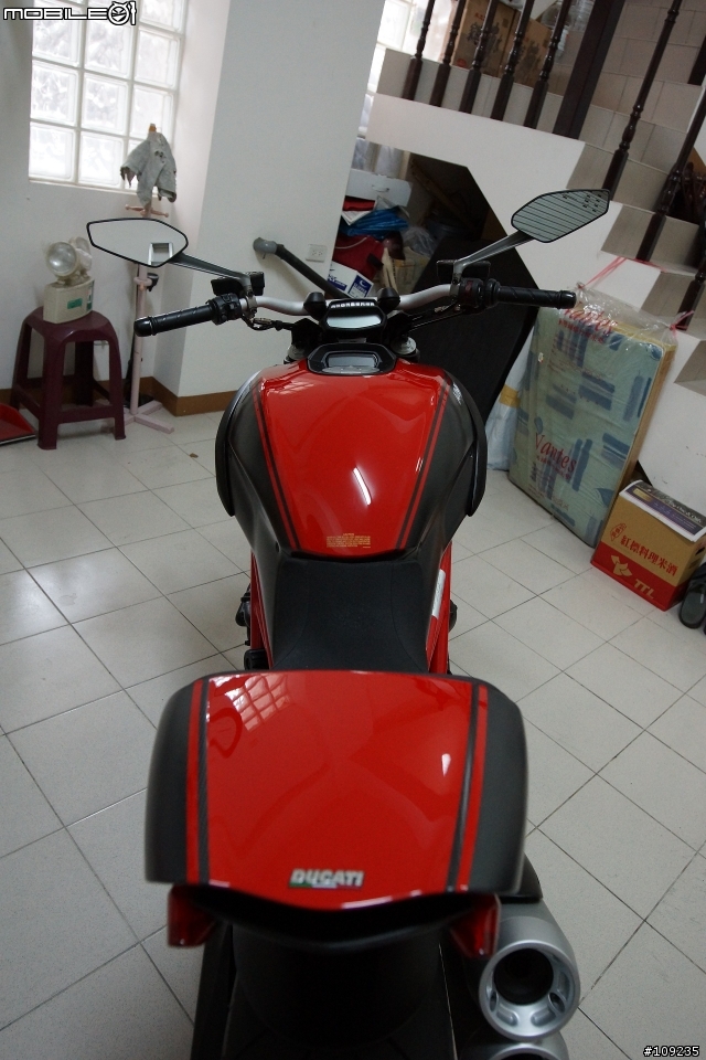 暗黑破壞神--DUCATI DIAVEL Carbon 開箱+ZARD & T-REV