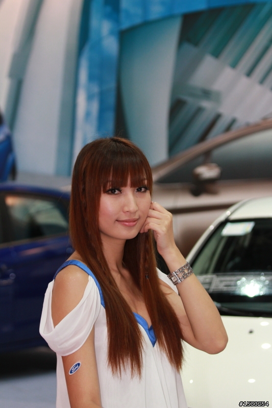 小小白開箱+馬上高雄車展Show Girl試鏡頭