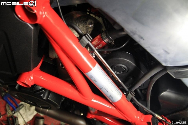 暗黑破壞神--DUCATI DIAVEL Carbon 開箱+ZARD & T-REV