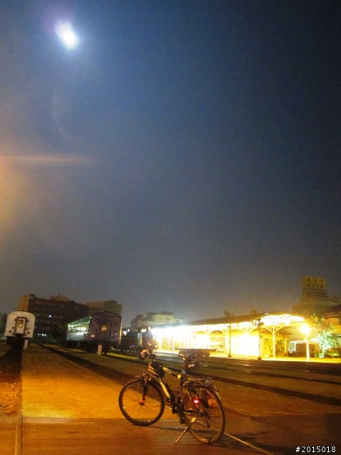 【城市漫遊番外篇】夜的獨白–港都自行車道午夜特輯