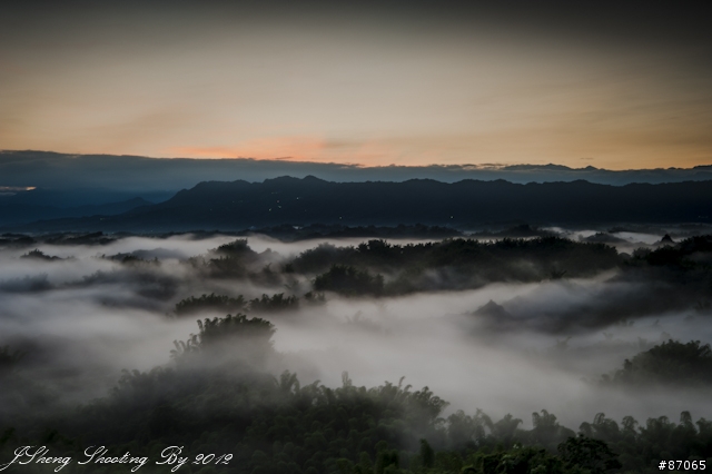 圓夢!!D700實現!!24-85 f2.8-4D 初衝二寮巧遇景!!