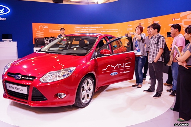 2012 Computex 福特展區 含 啟動影片 - Ford 2012 New Focus + EVOS Concept