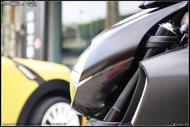 暗黑破壞神--DUCATI DIAVEL Carbon 開箱+ZARD & T-REV