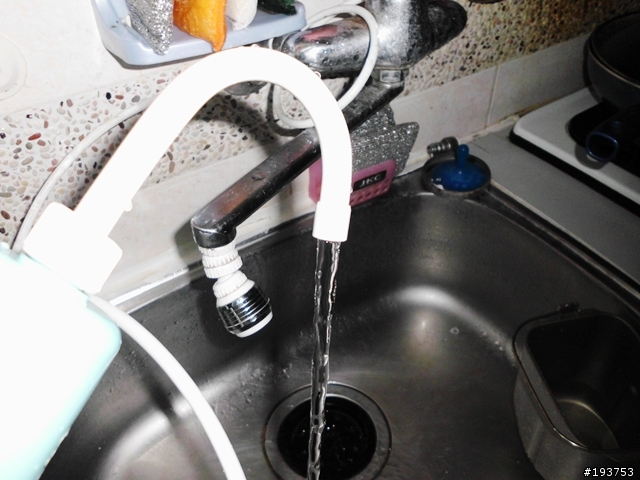 幫我的RO濾水器換了一個安心又大水量的鵝頸龍頭