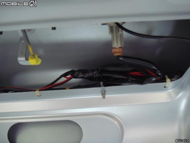 NISSAN SENTRA M1倒車攝影DIY