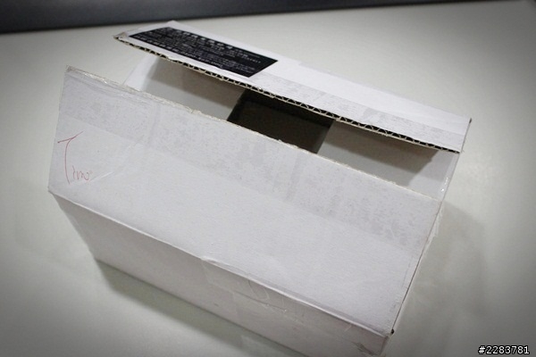 【開箱】Discovery buy iPhone 4S 施華洛世奇粉鑽殼