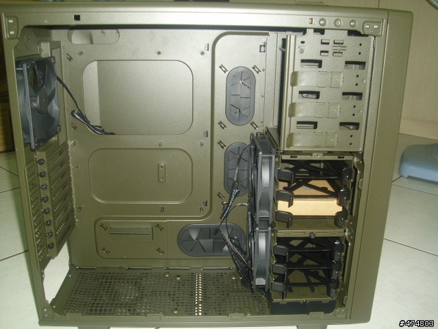 濕內褲的逆襲~~~CORSAIR VANGEANCE C70 機殼不專業開箱