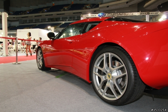 高雄車展逛一圈