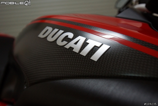 暗黑破壞神--DUCATI DIAVEL Carbon 開箱+ZARD & T-REV