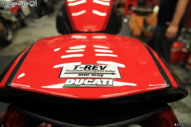 暗黑破壞神--DUCATI DIAVEL Carbon 開箱+ZARD & T-REV