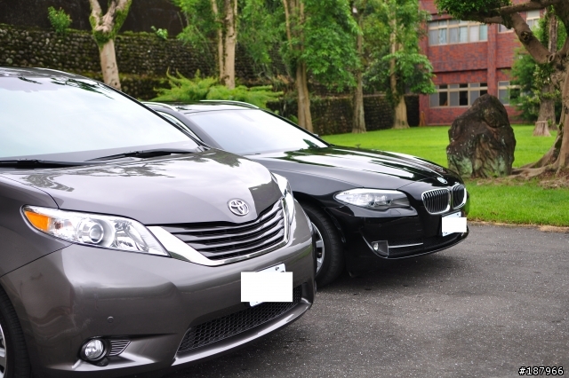 當 Toyota Sienna Limited 遇見 BMW 528 Touring(圖多)