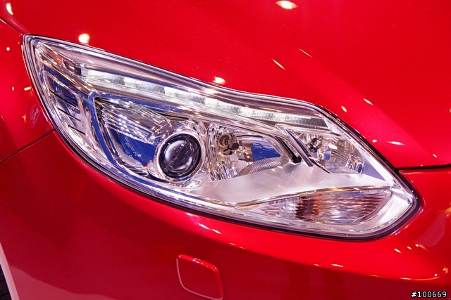 2012 Computex 福特展區 含 啟動影片 - Ford 2012 New Focus + EVOS Concept