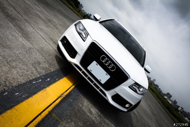 AUDI A4 AVANT遲來的開箱文