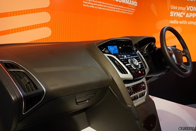 2012 Computex 福特展區 含 啟動影片 - Ford 2012 New Focus + EVOS Concept