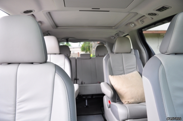 當 Toyota Sienna Limited 遇見 BMW 528 Touring(圖多)