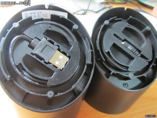 IPEVO-胡桃木紋背蓋&Tubular 藍牙立體聲無線喇叭