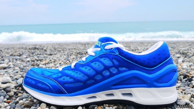 360度全方位透心涼跑鞋-adidas跑鞋試用活動心得分享_Climacool Seduction男鞋