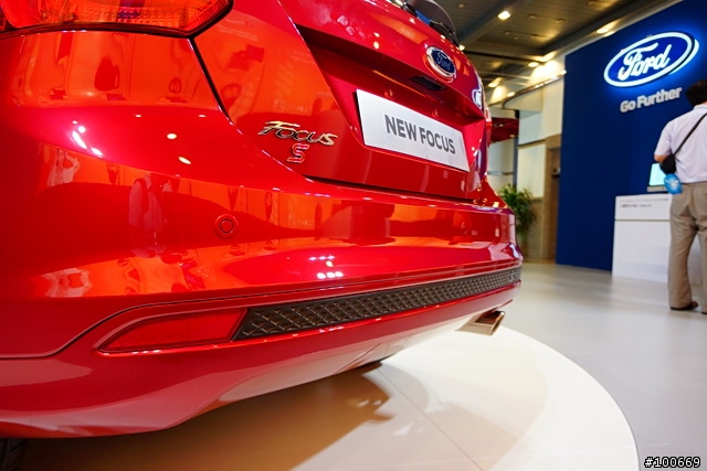 2012 Computex 福特展區 含 啟動影片 - Ford 2012 New Focus + EVOS Concept