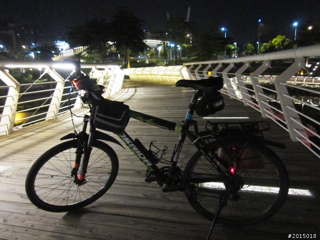 【城市漫遊番外篇】夜的獨白–港都自行車道午夜特輯