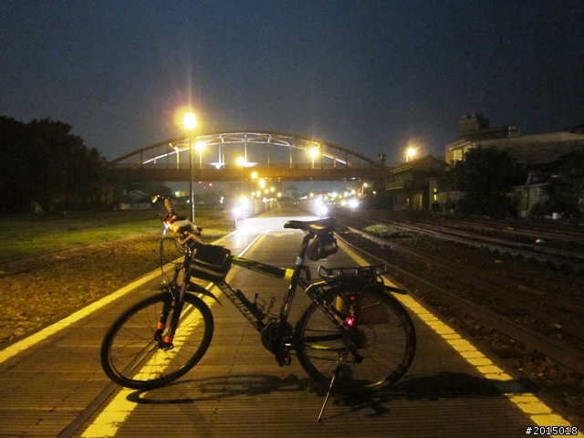 【城市漫遊番外篇】夜的獨白–港都自行車道午夜特輯