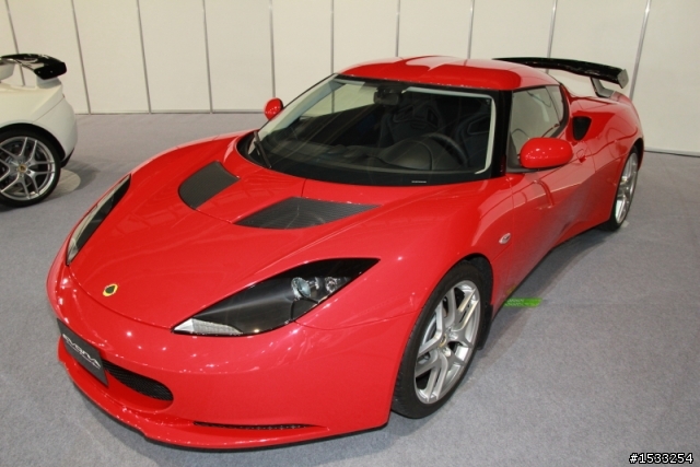 高雄車展逛一圈