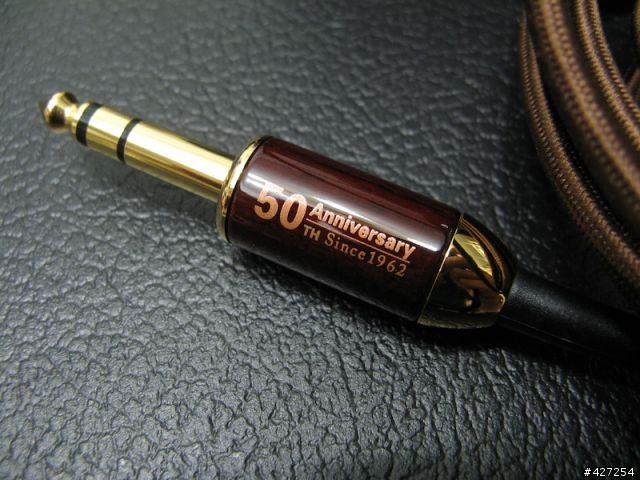 我的第一隻木頭耳機W3000ANV,初開聲小Run後的聽感及和K701的比較~