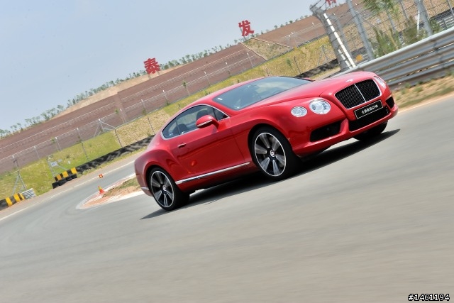 性格丕變的轉化 Bentley Continental GT V8 海外試駕