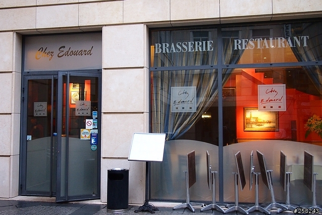 【西西分享】法國DAY8~10-巴黎Paris(蒙馬特、聖心堂、精品街、蝸牛餐)