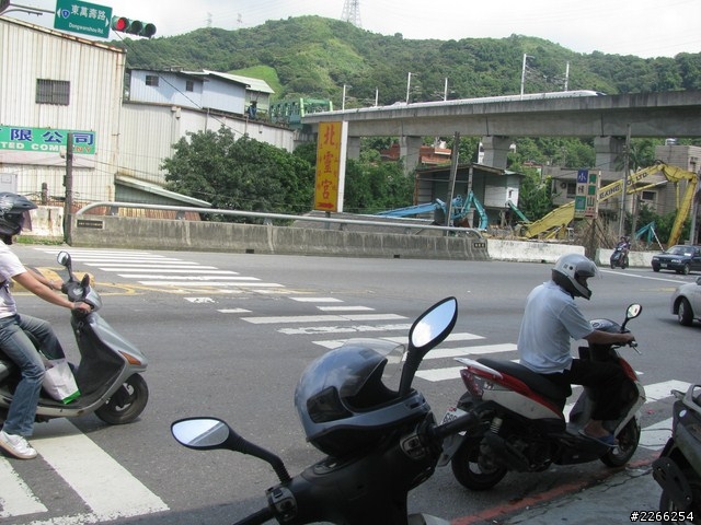 女王真的很難伺候阿...機車一日約會之旅