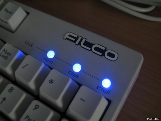 Filco Majestouch 白色中文鍵盤+淺藍色鍵帽