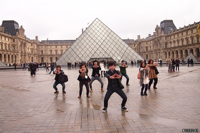 【西西分享】法國DAY8~10-巴黎Paris(蒙馬特、聖心堂、精品街、蝸牛餐)