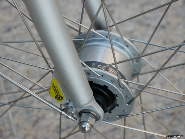 來自荷蘭的現代設計-VANMOOF