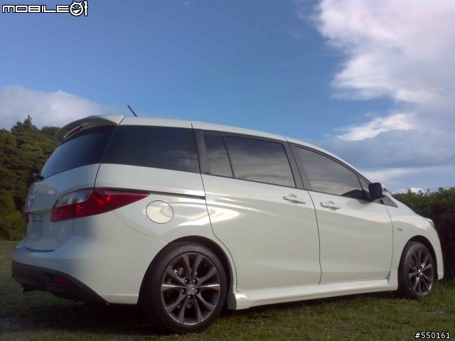 雙白馬五簡單開箱+DAS-3000HD黑騎士行車記錄器+卡夢配件+防眩光後照鏡(藍鏡)+大燈燻黑燈膜+日行燈