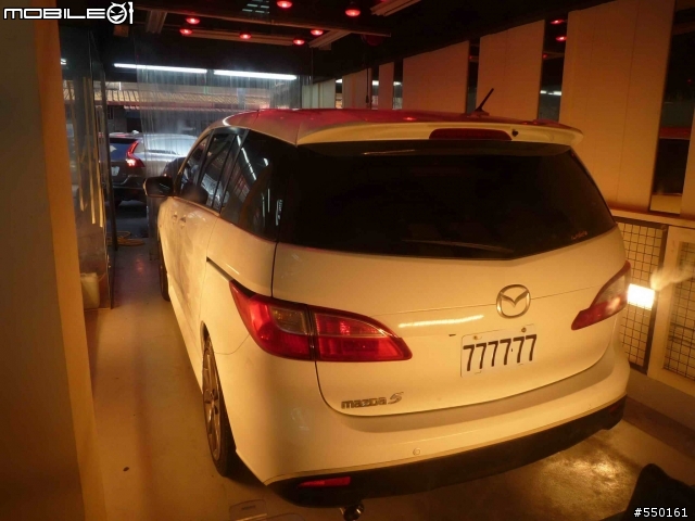 雙白馬五簡單開箱+DAS-3000HD黑騎士行車記錄器+卡夢配件+防眩光後照鏡(藍鏡)+大燈燻黑燈膜+日行燈