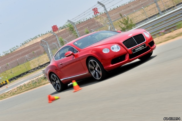 性格丕變的轉化 Bentley Continental GT V8 海外試駕