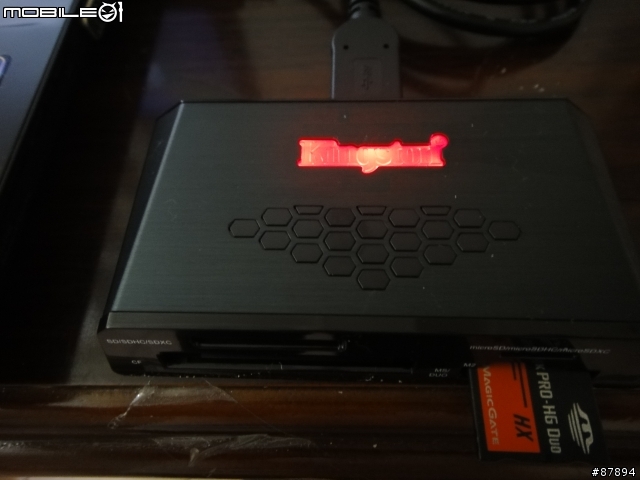 《Sony》黑鑽颶風 狂掃來襲 SVS13A15GW/N 星鑽黑篇