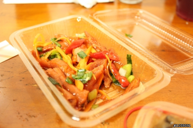 吃完只能上癮的..."懿品小珍"<麻辣鴨血專賣店>
