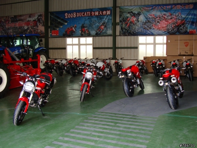 Ducati Monster 796~重車歷程