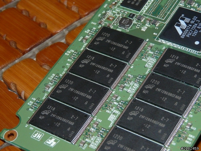 搭載 美光同步 P/E:5000次壽命的 PLEXTOR M5S 主控>> Marvell 9174